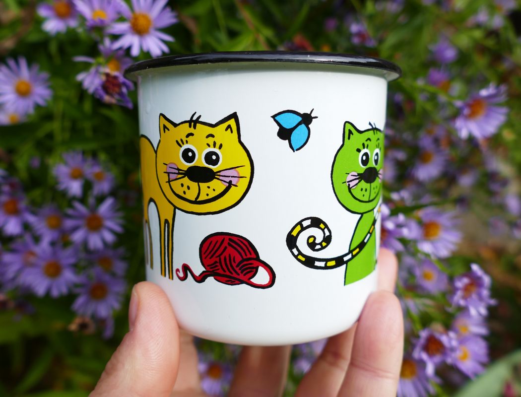 Kočky plechový hrneček plecháček