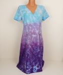 Fialkové batikované šaty véčko