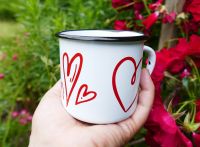 Smaltovaný hrneček plecháček SRDCE, 8cm Hrneček plecháček se srdcem