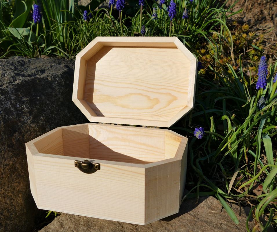 Dřevěná krabička šperkovnice nelakovaná 