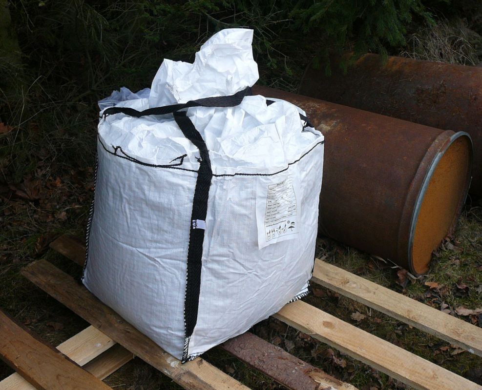 PRAuhel (biouhel, dřevěné uhlí) Big Bag 200 litrů