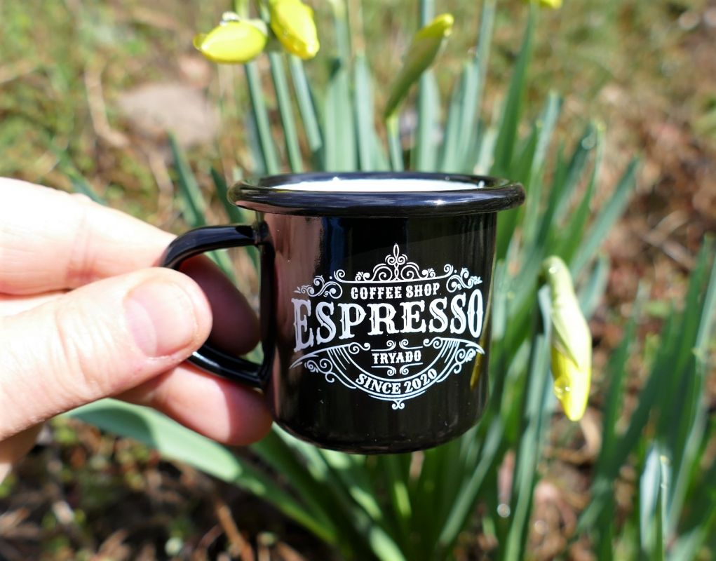 Smaltovaný hrneček MINI ESPRESSO černý, 5cm Tryado