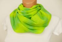 Zelený bavlněný šátek batika