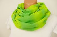 Zelený bavlněný šátek batika