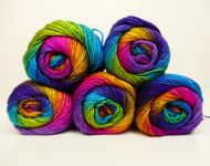 PŘÍZE NA PLETENÍ Premium akryl Waltz DUHOVÁ, 100g Vlna-HEP Vlna na pletení duhová