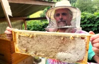 Vítek Šťastný včelař
