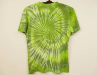 Zelené tričko batika