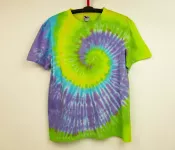 Zelené batikované tričko 