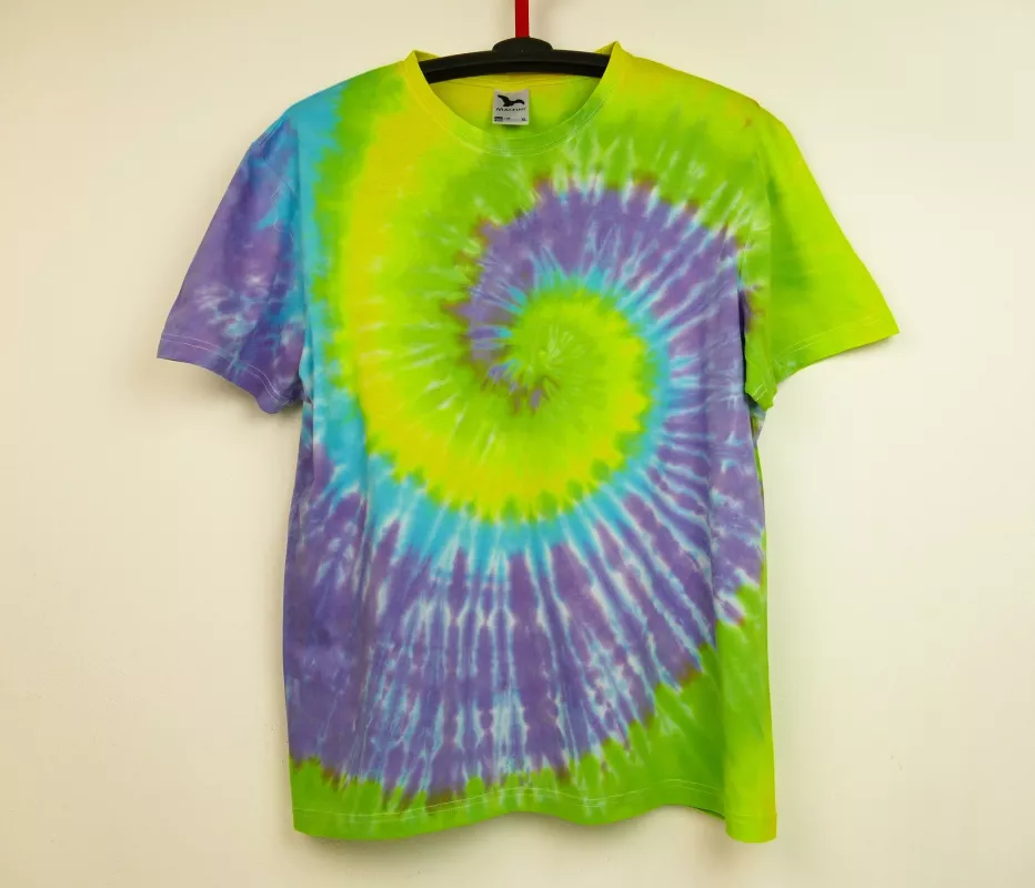 Zelené batikované tričko 