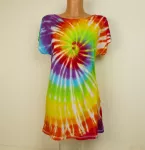 Duhové batikované šaty