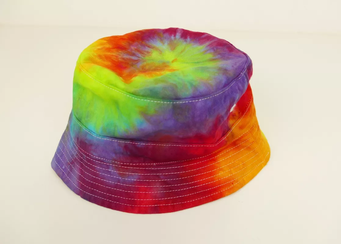 Duhový klobouček batika