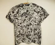 Hnědé batikované tričko