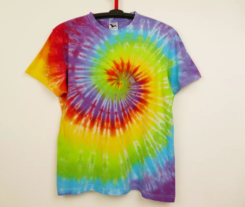 Duhové batikované tričko 