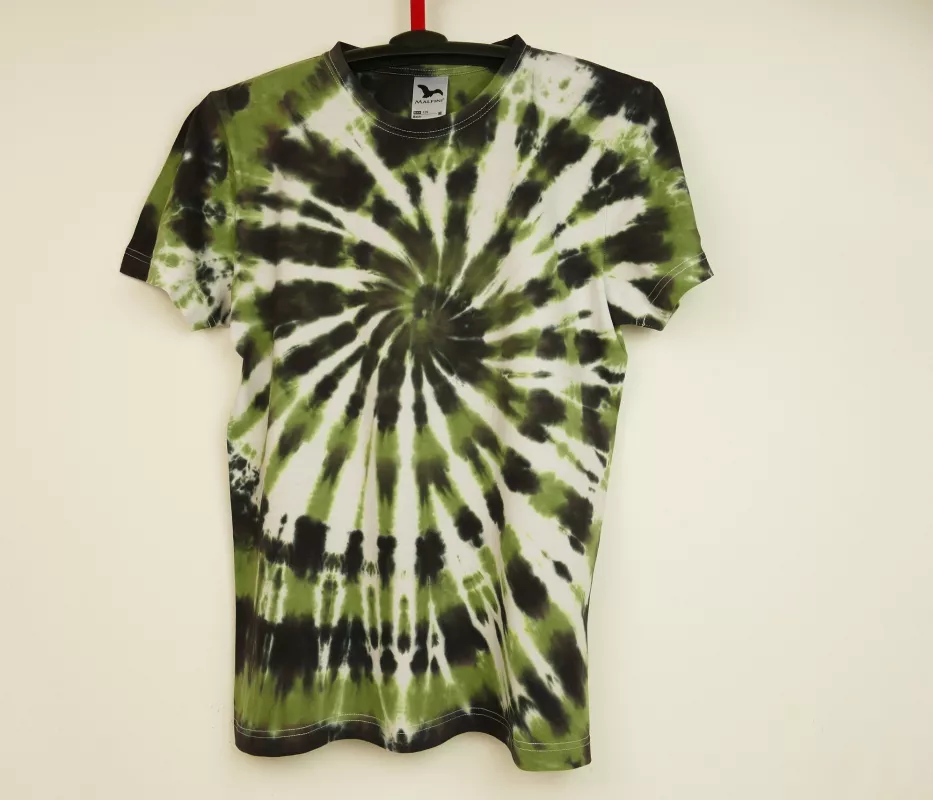 Hnědé batikované tričko 