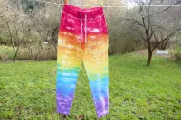 REZERVÉ! Pánské POHODLNÉ KALHOTY (tepláky) batika DUHOVÉ, L Šťastní lidé-M Pánské duhové kalhoty batika