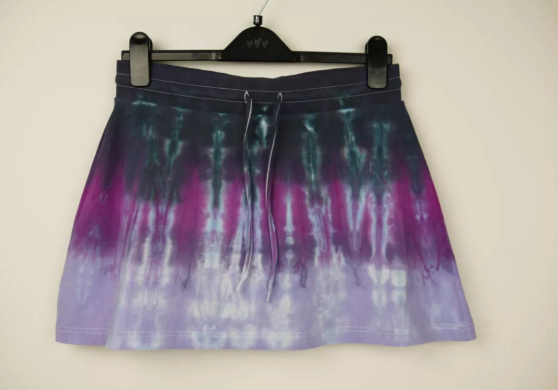 Fialková sukně sportovní batika
